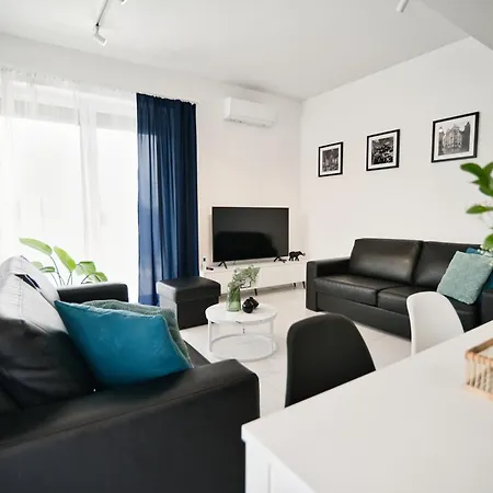 Apartment Pankrac 2 By Housine Zator